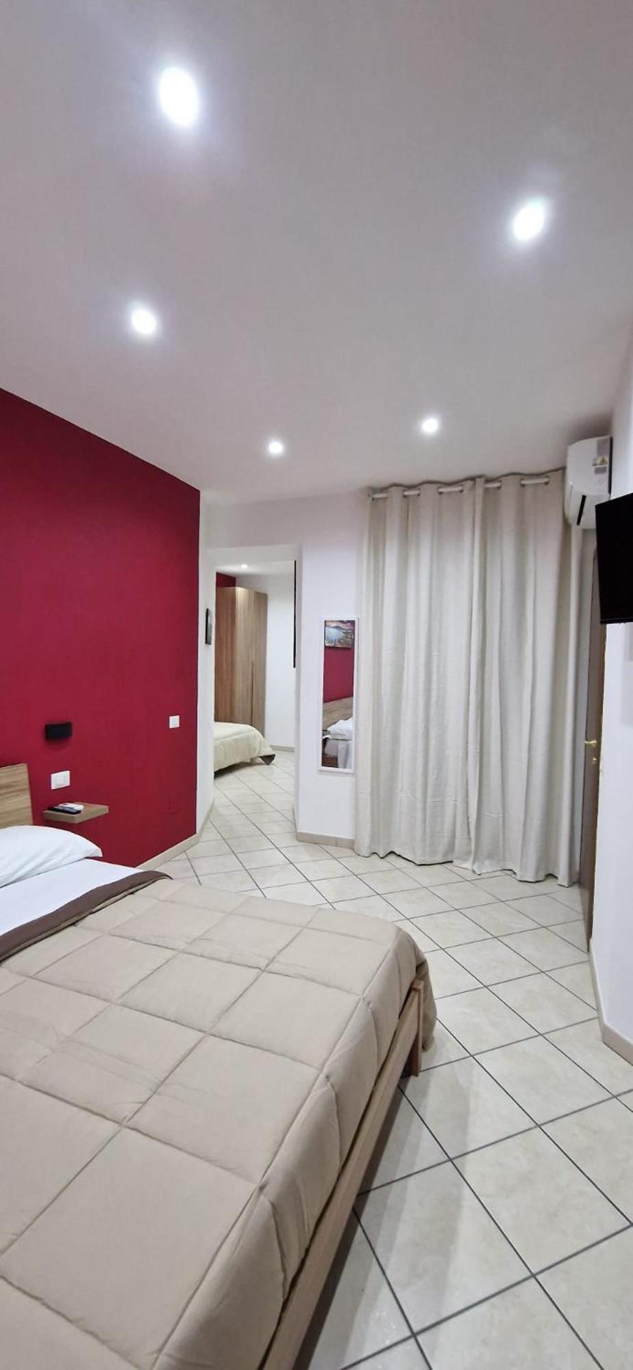 Domus Pisanelli Hotell Neapel Exteriör bild